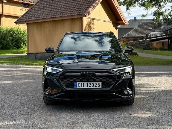 Audi Q8 E-Tron 2024 photo 4