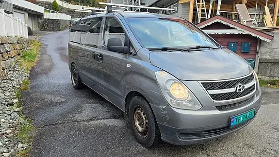 Hyundai H1 2009 photo 2