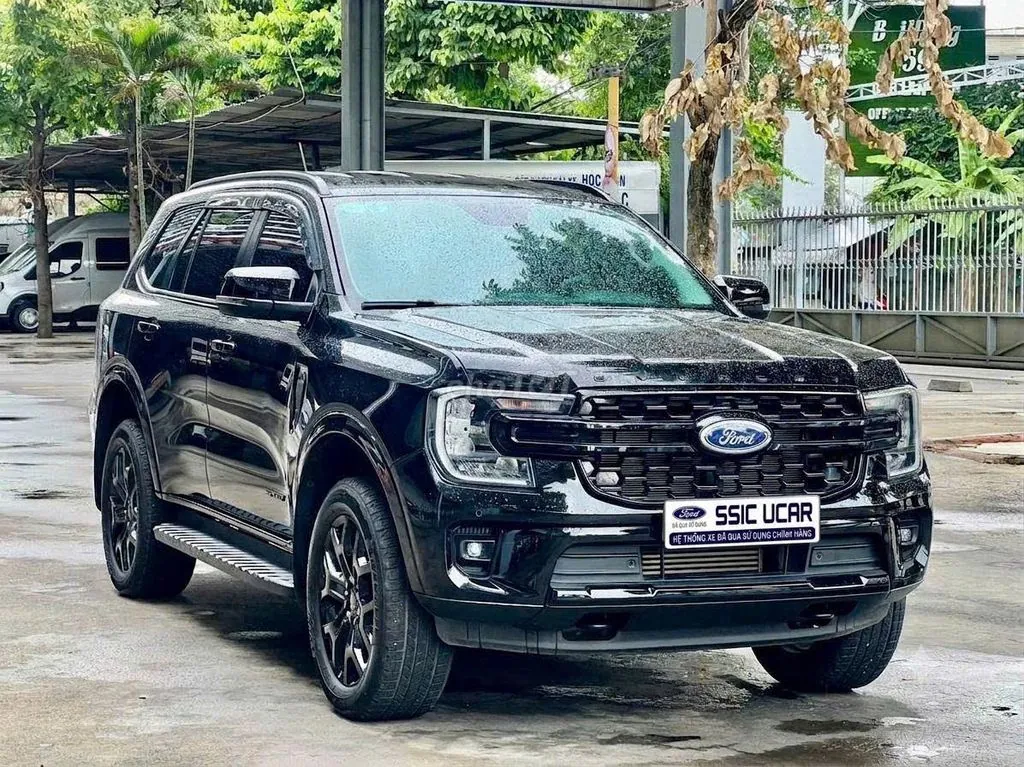 Ford Everest 2024 photo 2