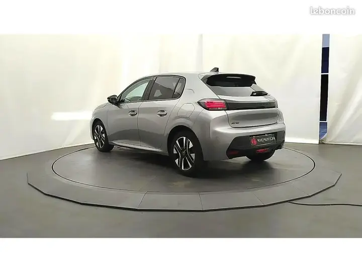 Peugeot 208 2024 photo 4