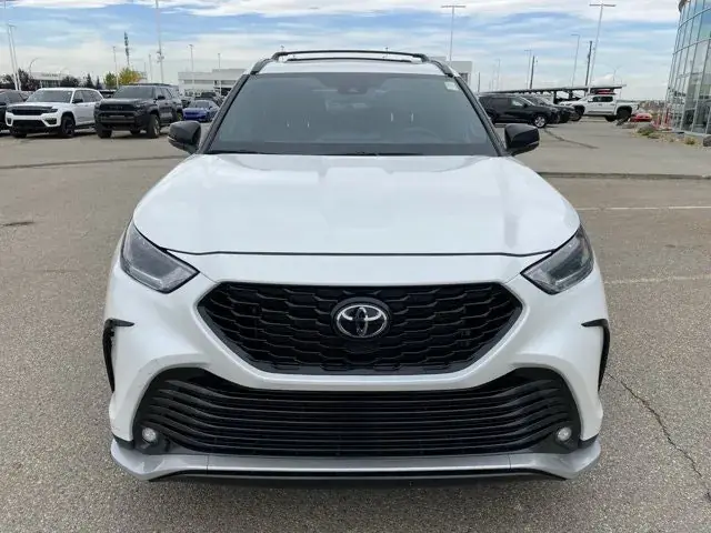 Toyota Highlander 2024 photo 2