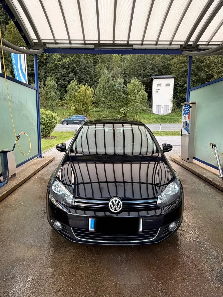 Volkswagen Golf 2010 photo 3