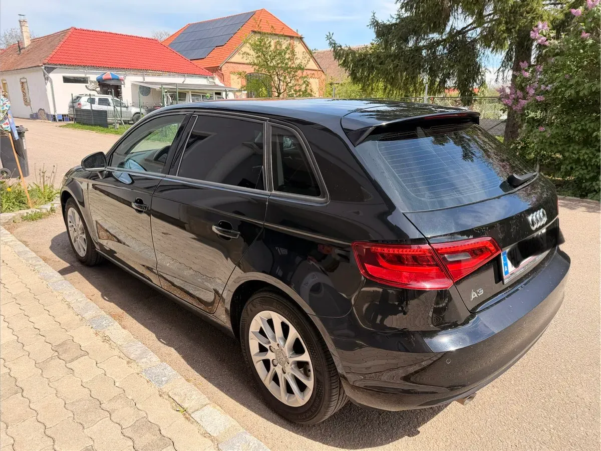 Audi A3 2016 photo 3