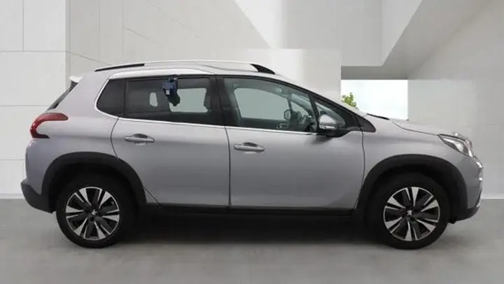 Peugeot 2008 2018 photo 5