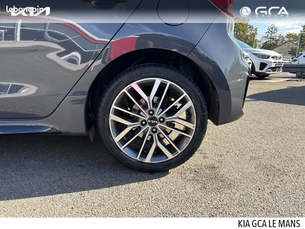 Kia Rio 2023 photo 4