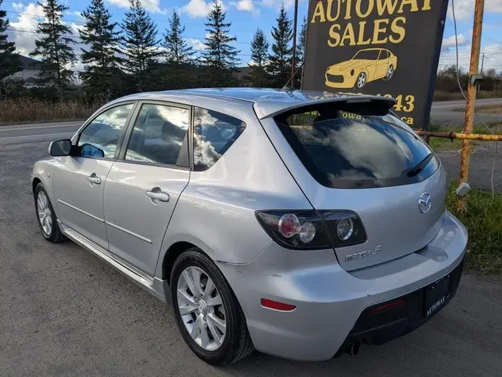 Mazda 3 2008 photo 3