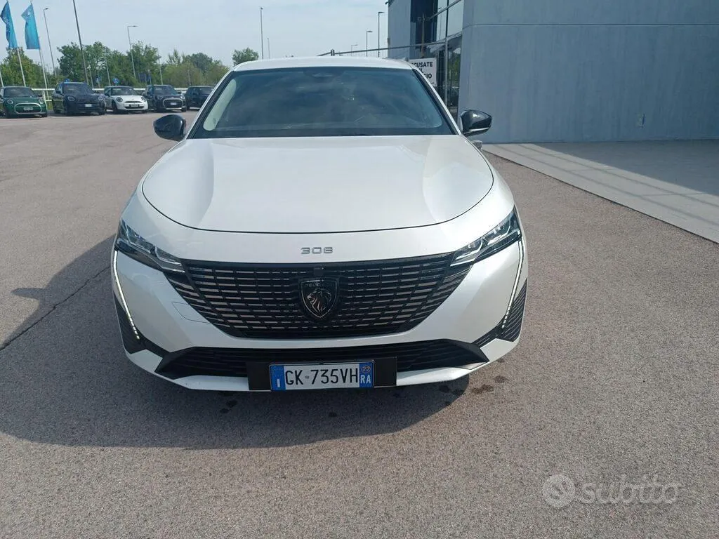 Peugeot 308 2022 photo 2