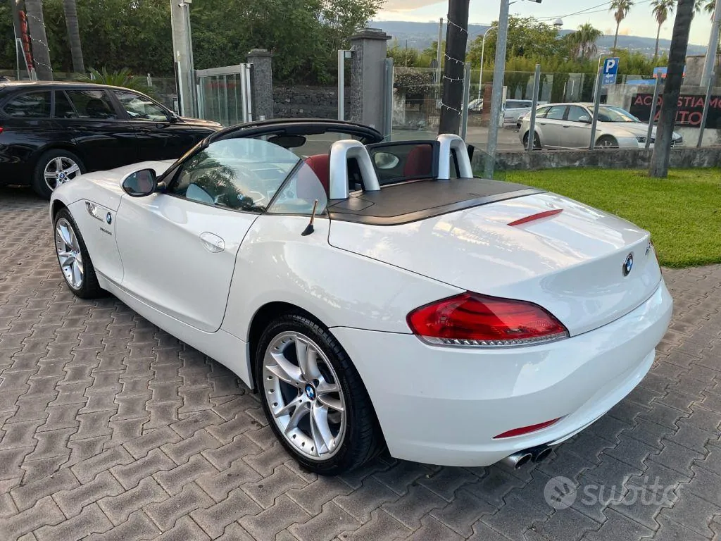 BMW Z4 2012 photo 3