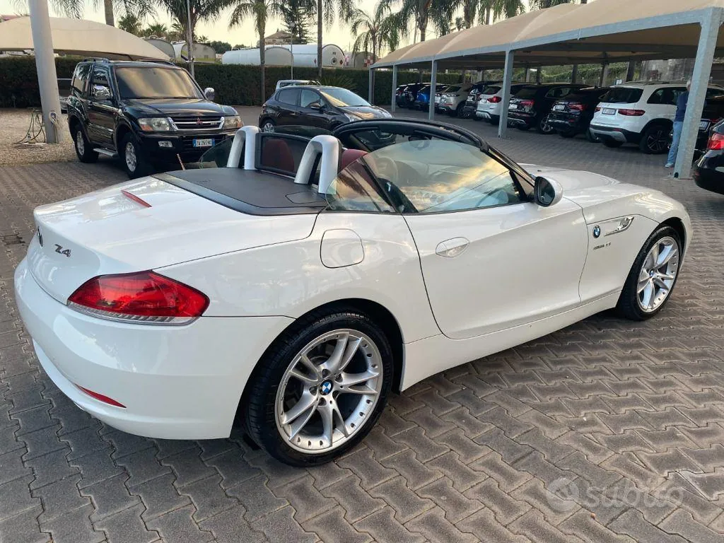 BMW Z4 2012 photo 4