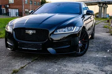 Jaguar Xf 2016 photo 3