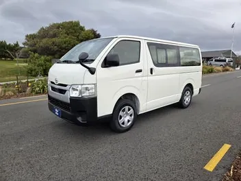 Toyota Hiace 2022 photo 4