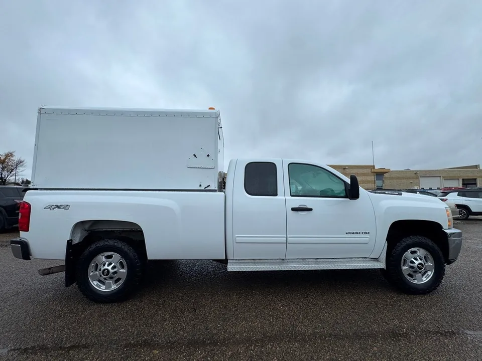 Chevrolet Silverado 2500 2013 photo 2