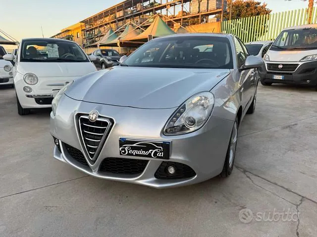 Alfa Romeo Giulietta 2012 photo 3