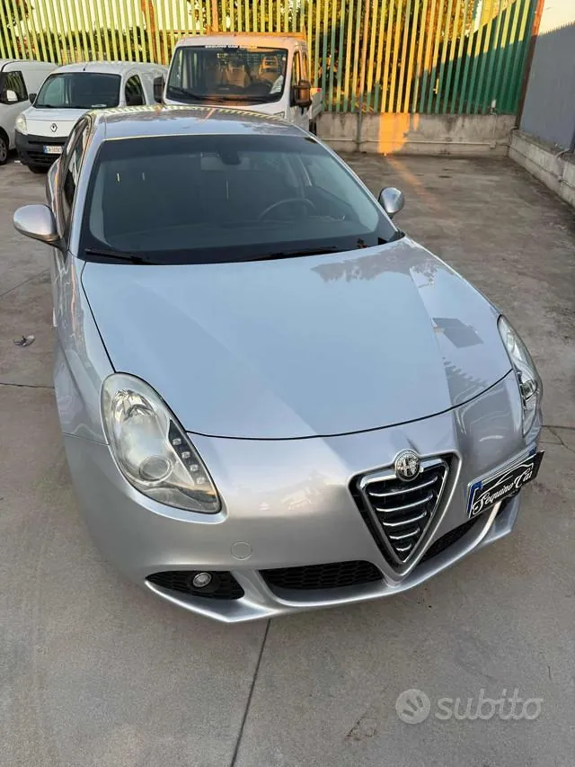 Alfa Romeo Giulietta 2012 photo 5