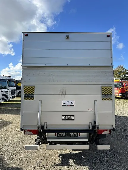 Mercedes-Benz Sprinter 317 2023 photo 4