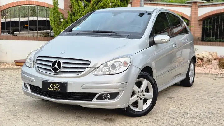 Mercedes-Benz B