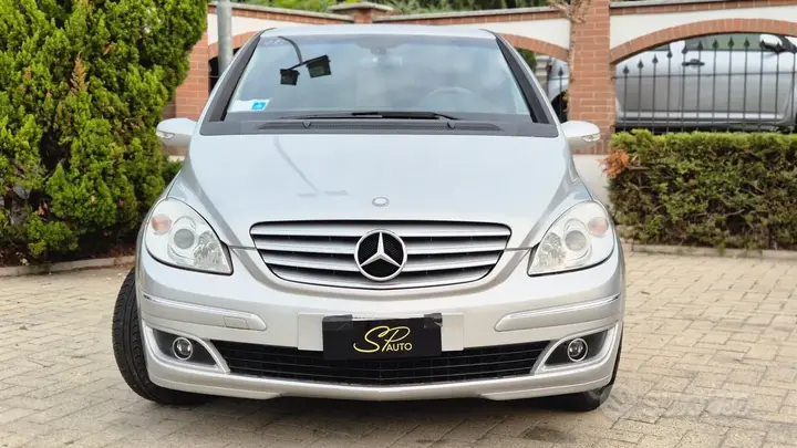 Mercedes-Benz B 2007 photo 2