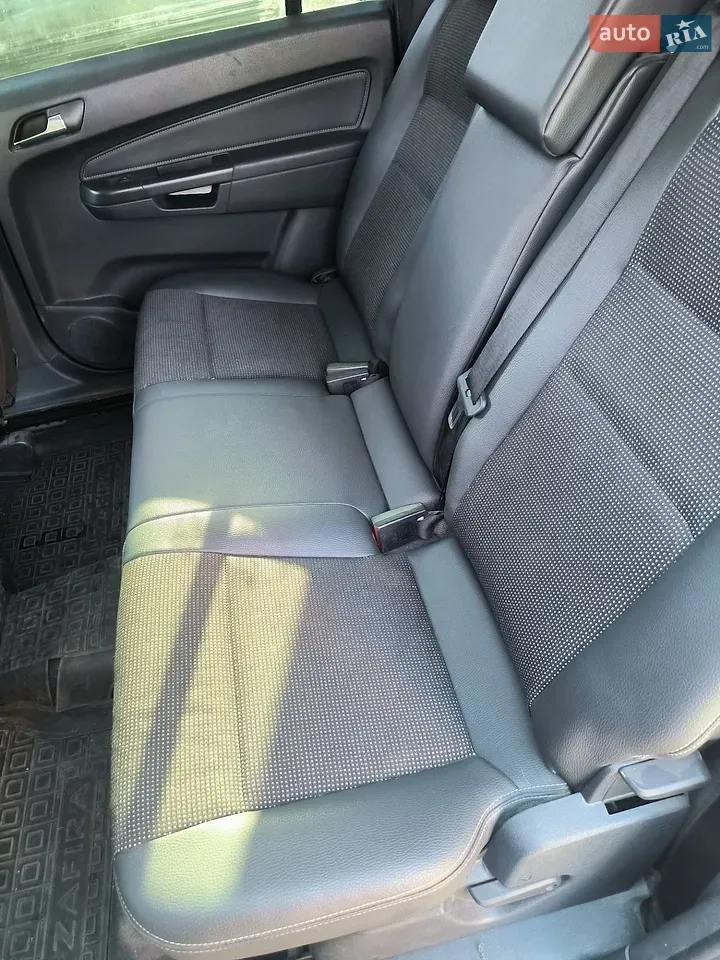 Opel Zafira 2008 photo 2