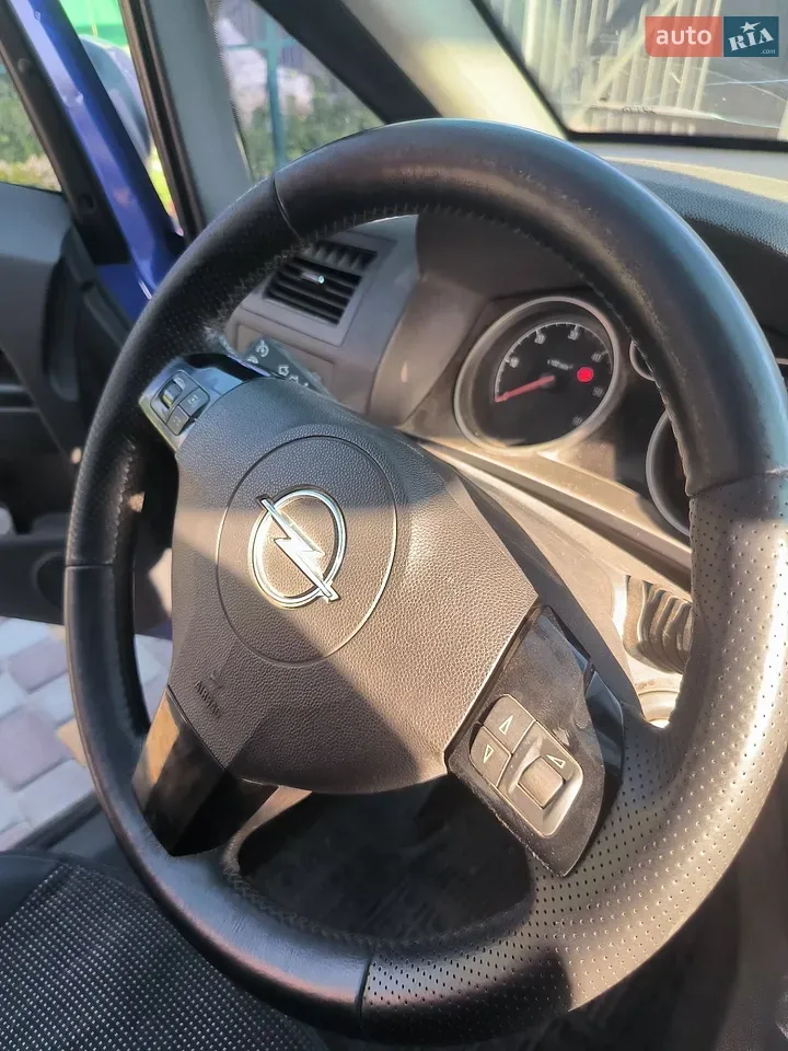 Opel Zafira 2008 photo 3
