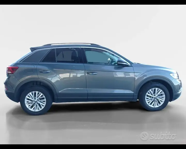 Volkswagen T-Roc 2023 photo 5