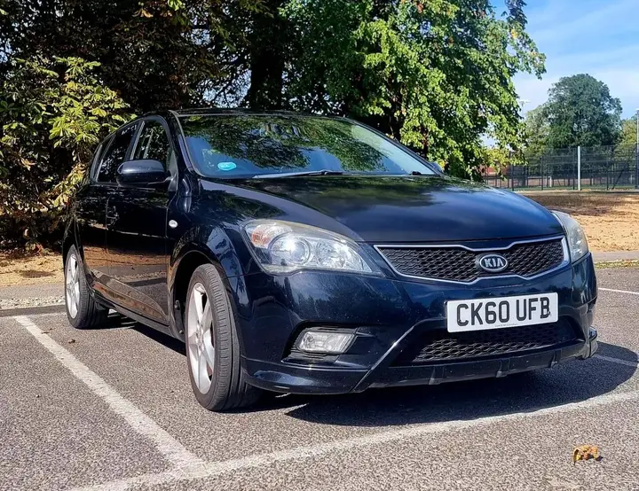 Kia Ceed 2010 photo 3