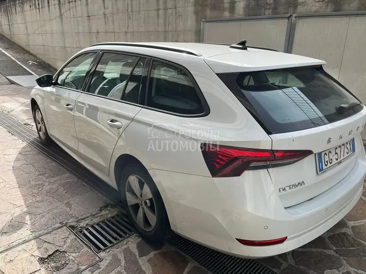 Skoda Octavia 2022 photo 3