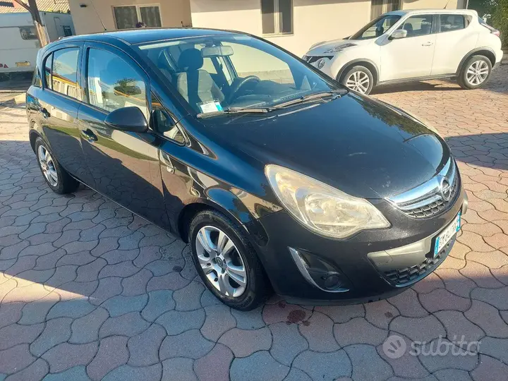 Opel Corsa 2012 photo 2