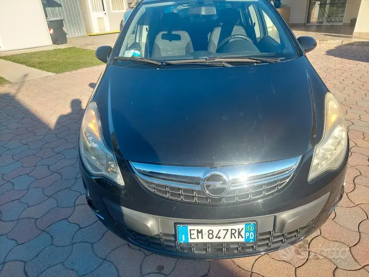 Opel Corsa 2012 photo 3