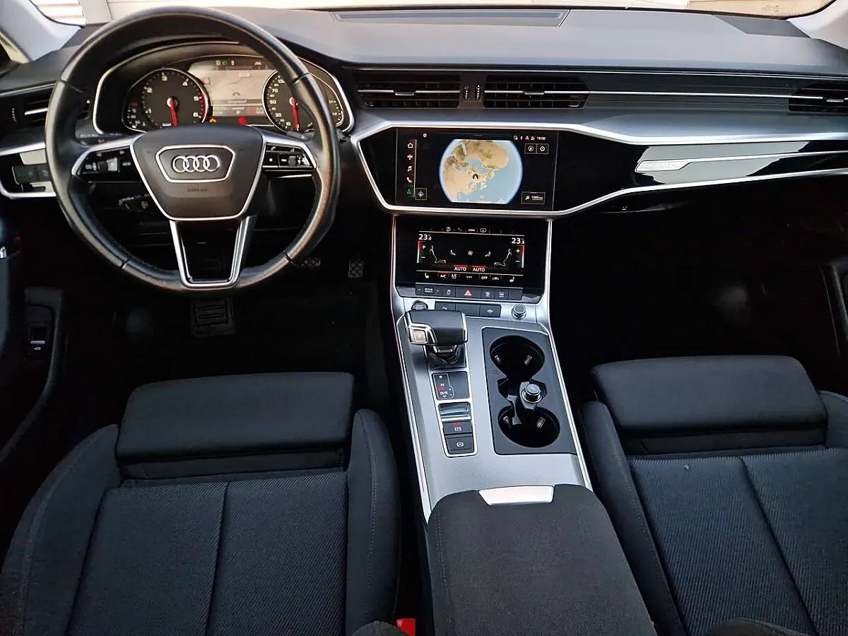 Audi A6 2022 photo 2