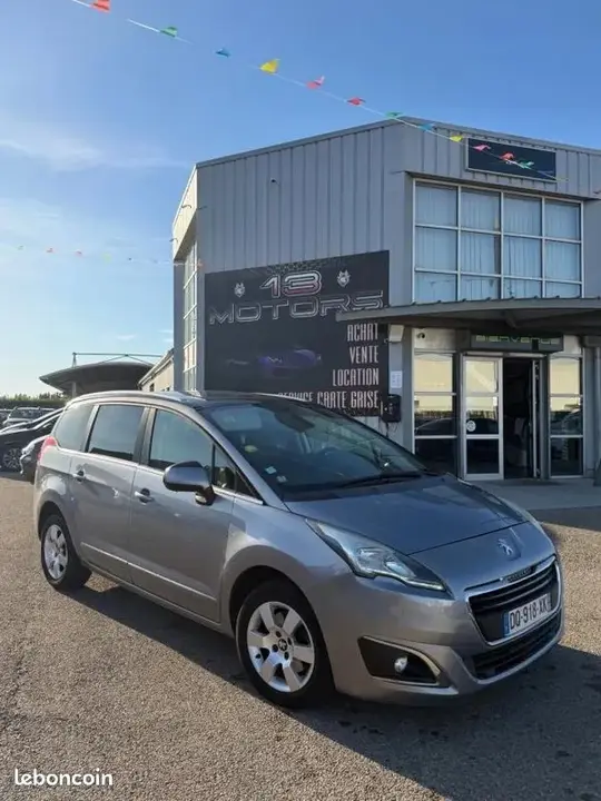 Peugeot 5008