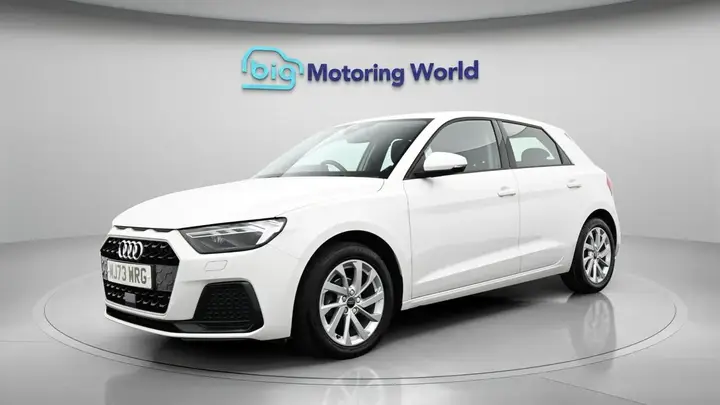 Audi A1 2023 photo 2