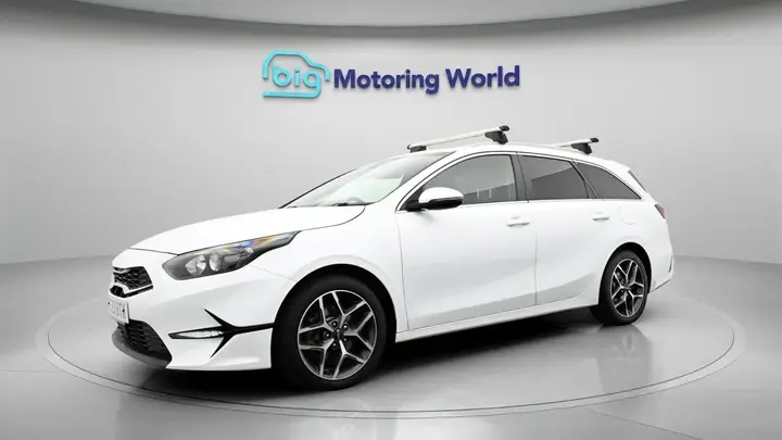 Kia Ceed 2023 photo 2