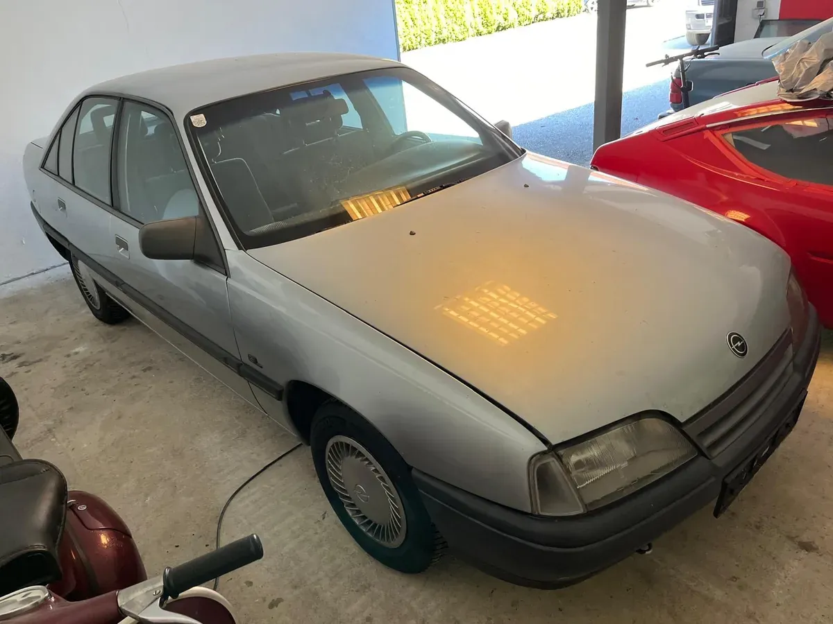 Opel Omega 1987 photo 2