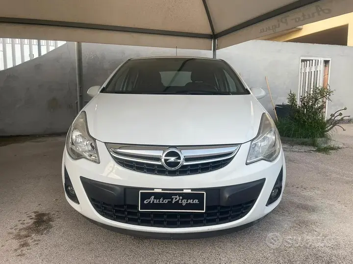 Opel Corsa 2012 photo 2