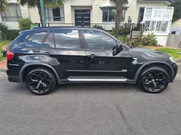 BMW X5 2011 photo 2