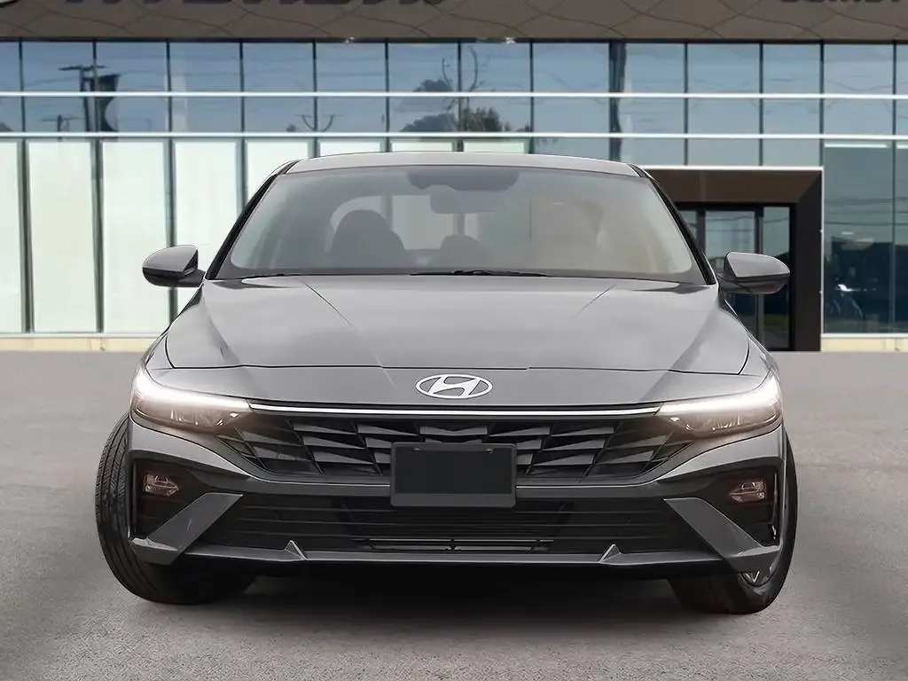Hyundai Elantra 2026 photo 4