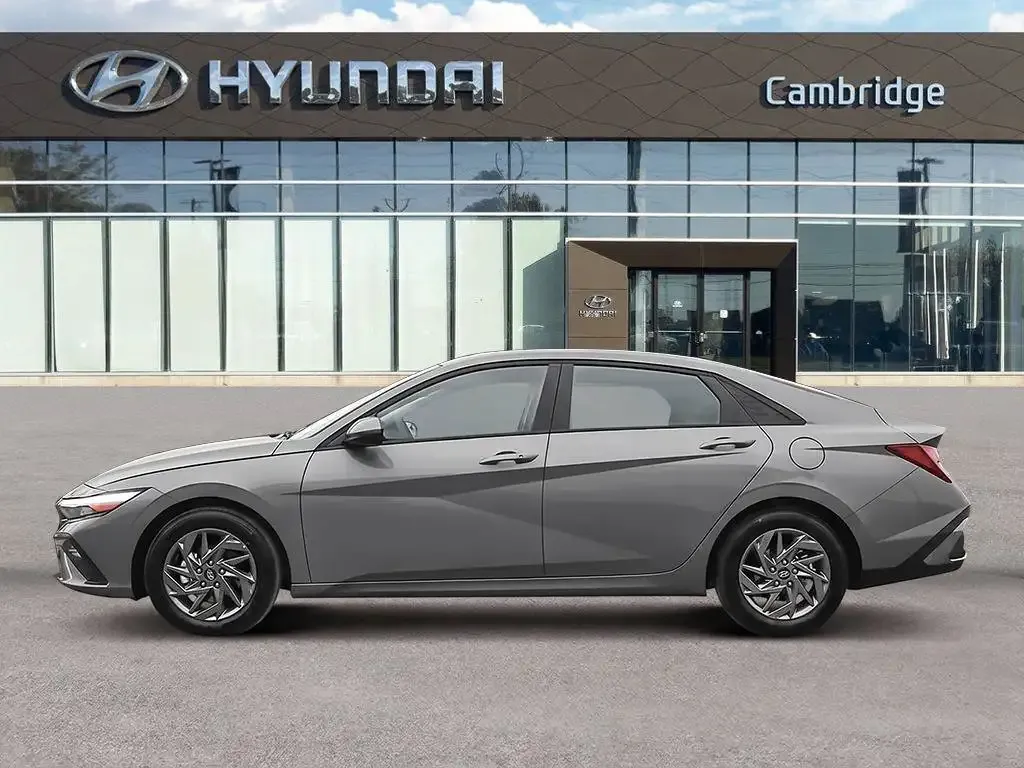 Hyundai Elantra 2026 photo 5