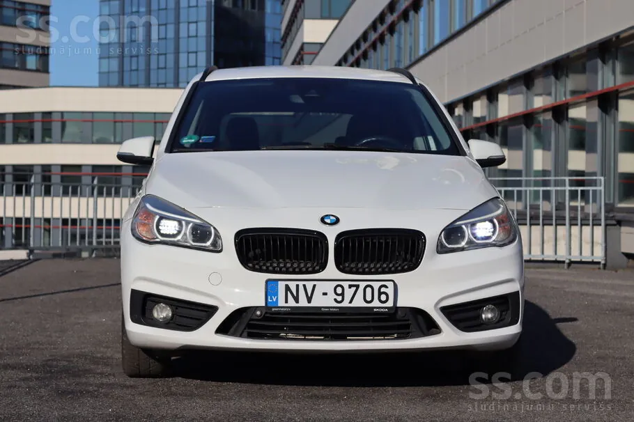 BMW 220D 2017 photo 2
