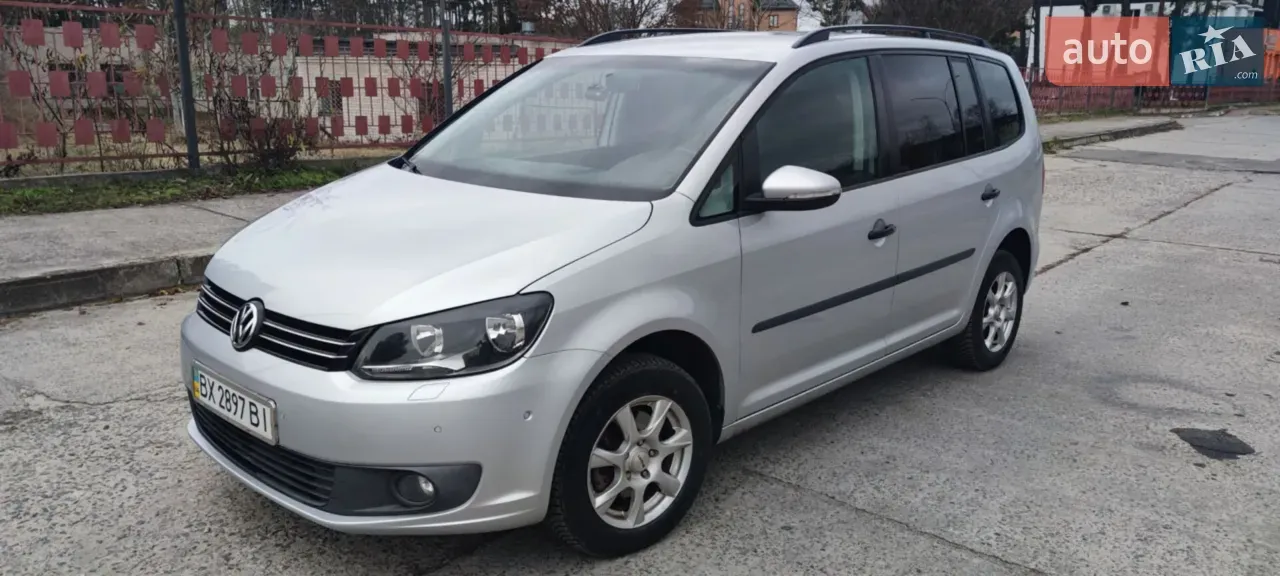 Volkswagen Touran 2010 photo 3
