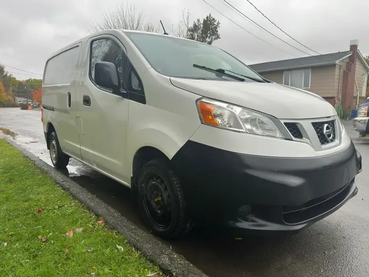 Nissan Nv200 2017 photo 2