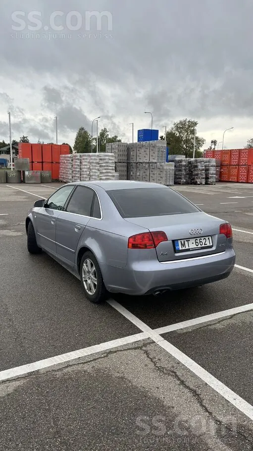 Audi A4 2008 photo 4