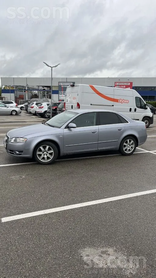 Audi A4 2008 photo 2