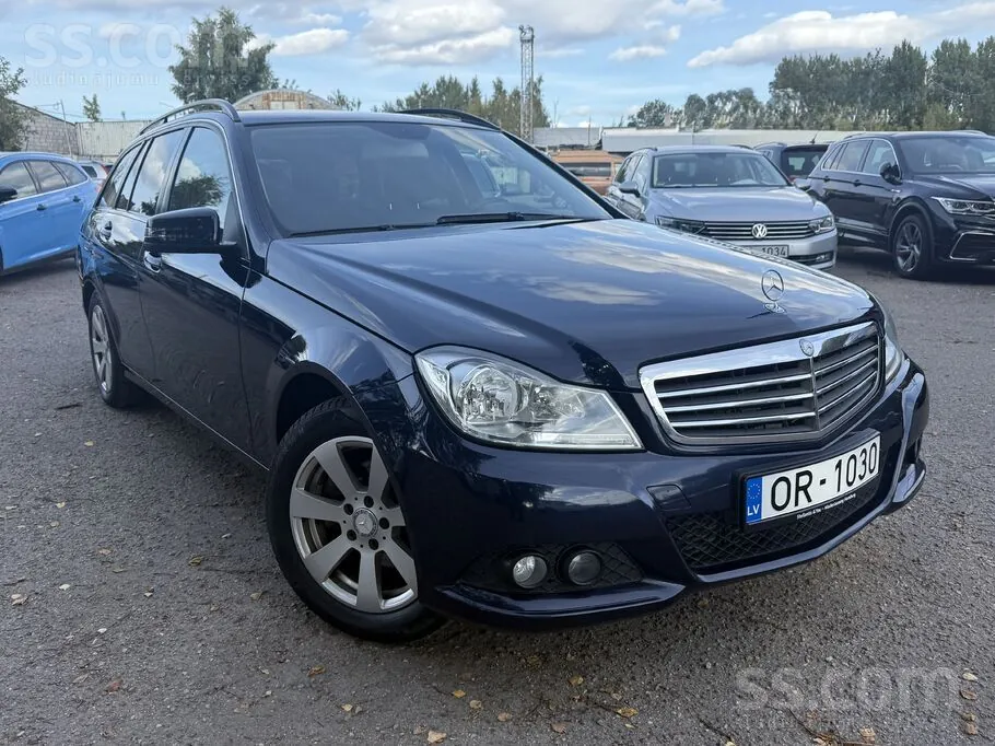 Mercedes-Benz C 180 2012 photo 3