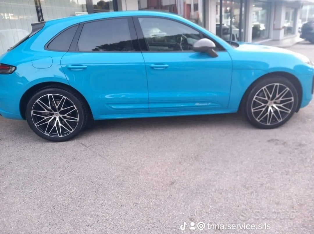Porsche Macan T 2023 photo 4