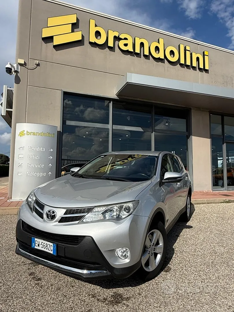 Toyota Rav4 2014 photo 2