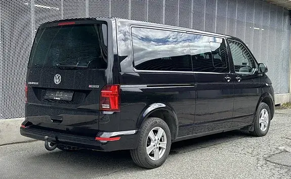 Volkswagen Caravelle 2021 photo 2