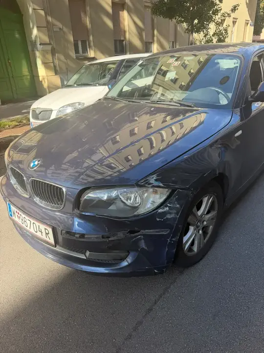 BMW 1 Series 2009 photo 3