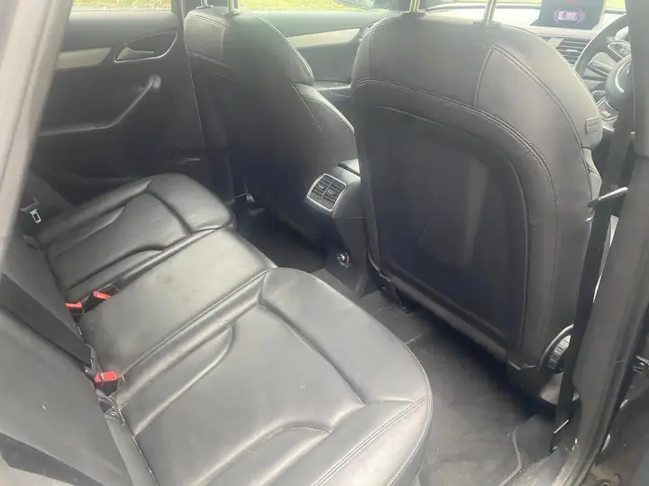 Audi Q3 2012 photo 3