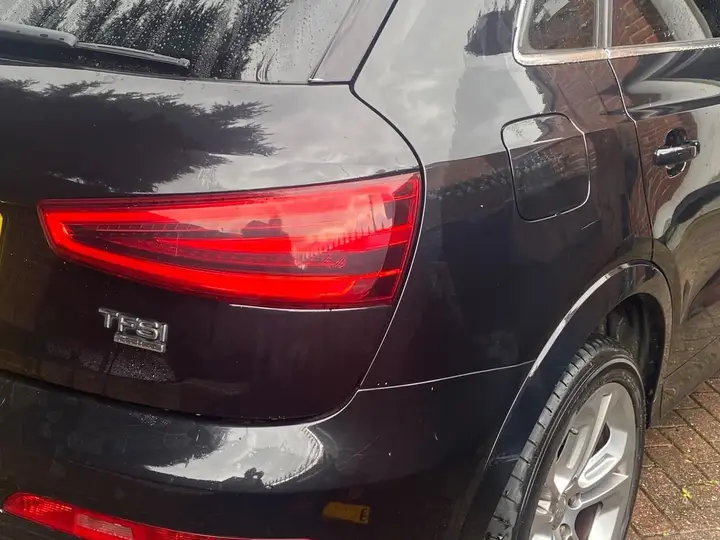 Audi Q3 2012 photo 5