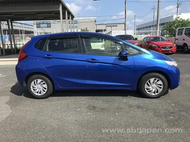 Honda Fit 2015 photo 5
